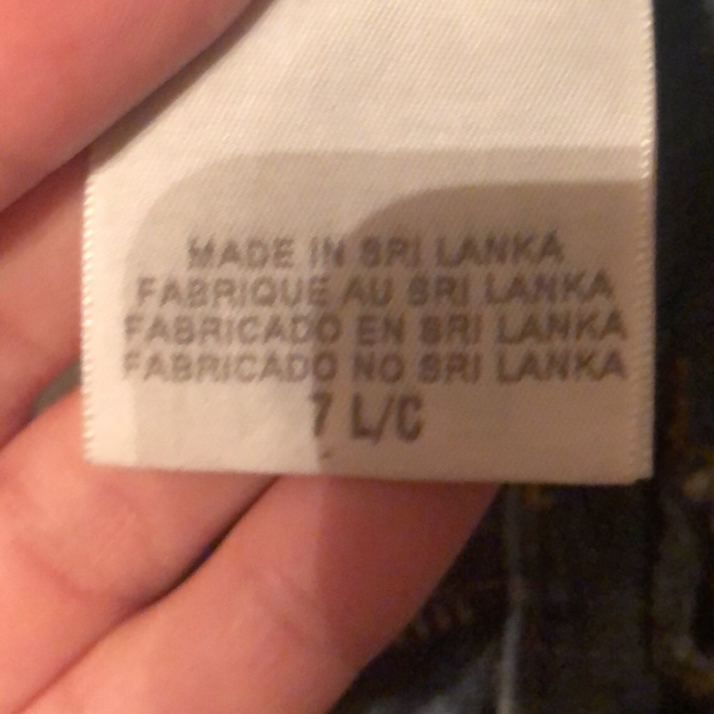 Levis - Picture 4 of 5